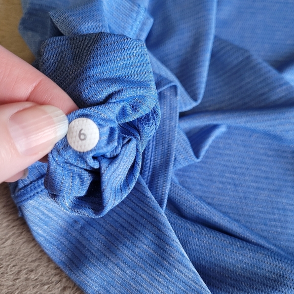 Lululemon t-shirt size 6 - Picture 9 of 9